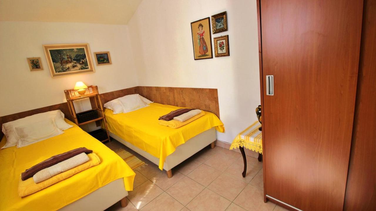 Seaside Apartment Омиш Экстерьер фото