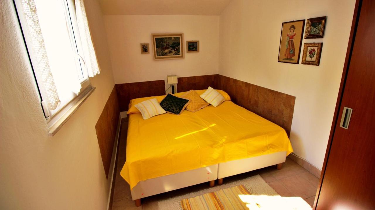 Seaside Apartment Омиш Экстерьер фото