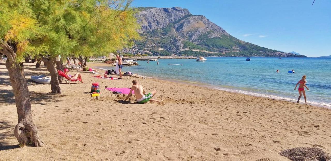 Seaside Apartment Омиш Экстерьер фото